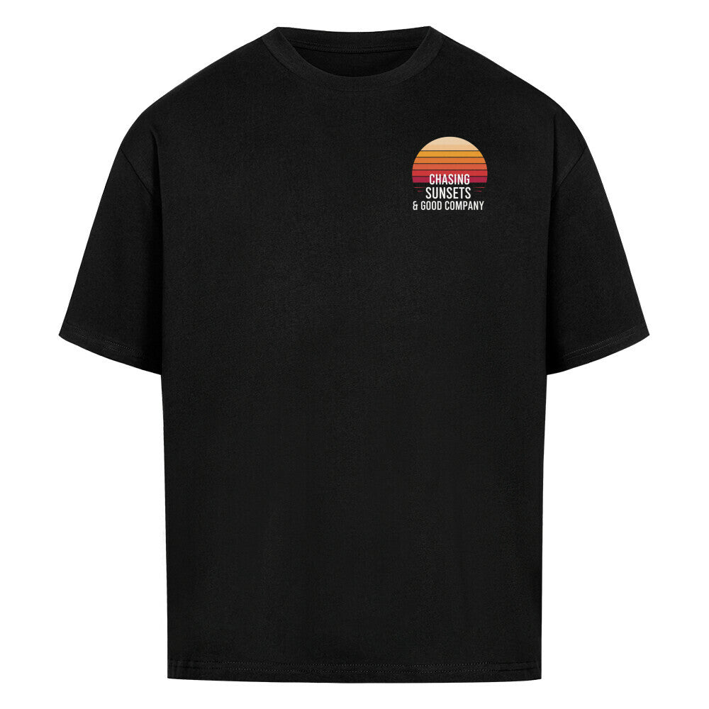 „Chasing Sunsets & Good Company Oversized T-Shirt, lustiges Statement Shirt für Männer und Frauen, bequemes Freizeitshirt, Streetwear, Geschenkidee, VACANCY Shirt“